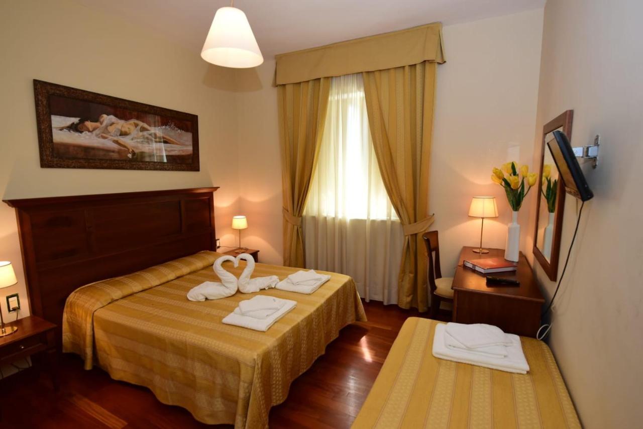 Albergo La Locanda Degli Apolidi Atena Lucana Exterior foto